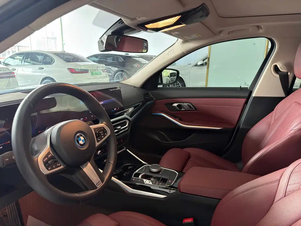 BMW i3 2023