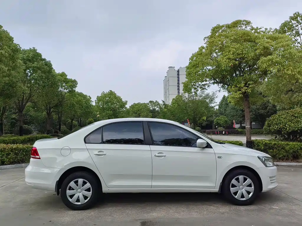 Volkswagen Santana 2014