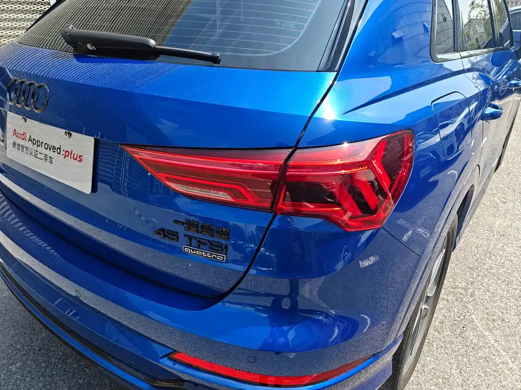 Audi Q3 2023 — фото 12