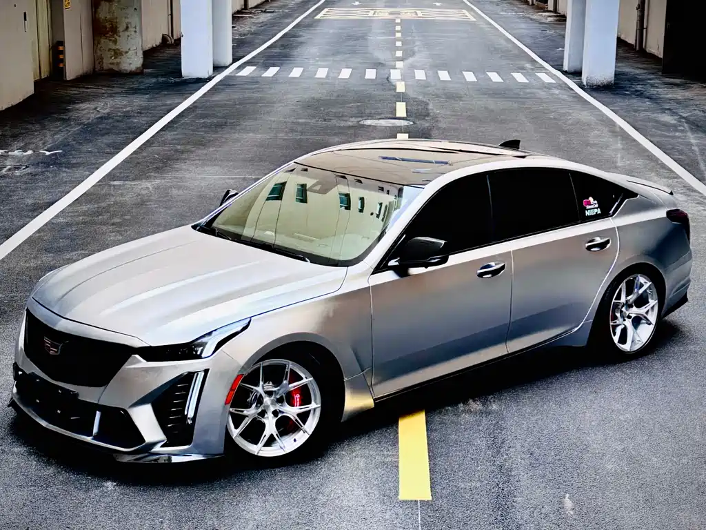 Cadillac CT5 2022 — фото 1
