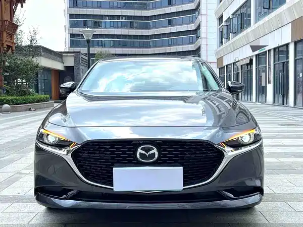 Mazda 3 Axela 2025