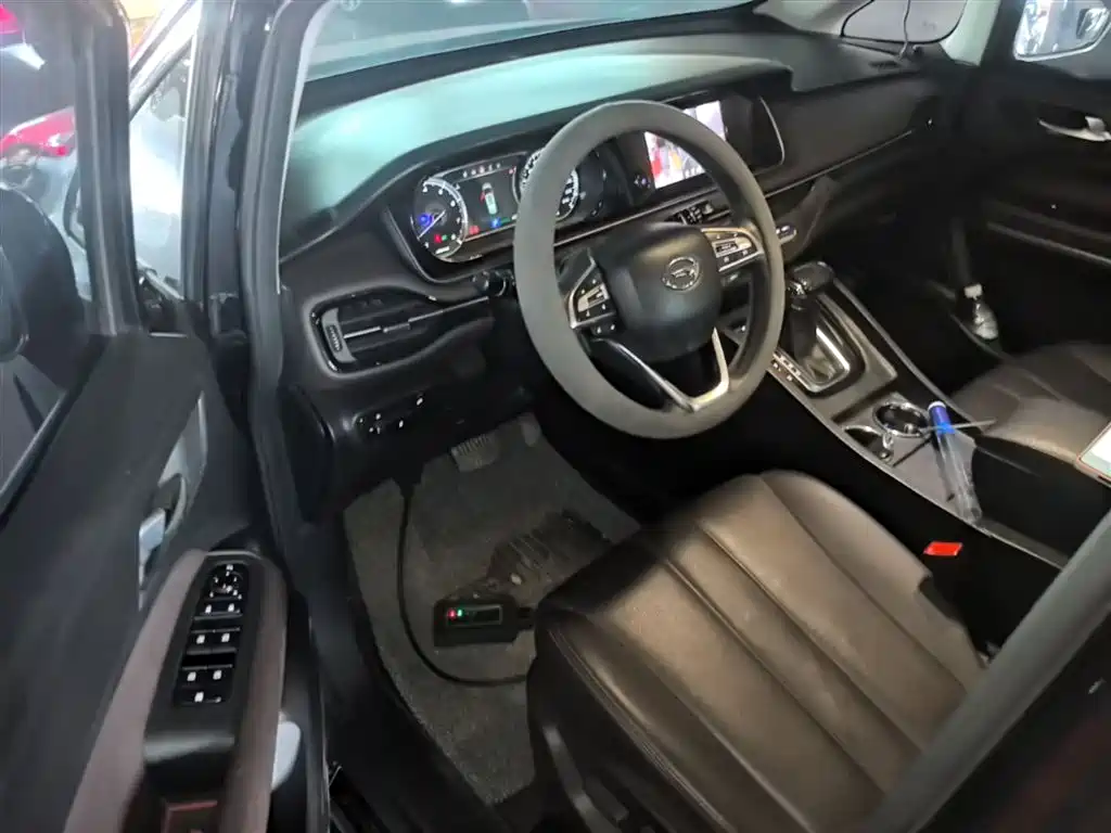 GAC Motor Trumpchi M6 2019 — фото 16