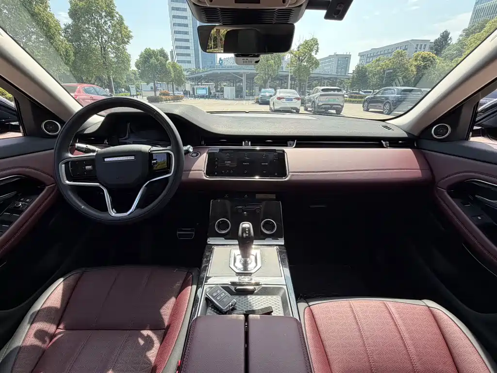Land Rover Evoque 2022