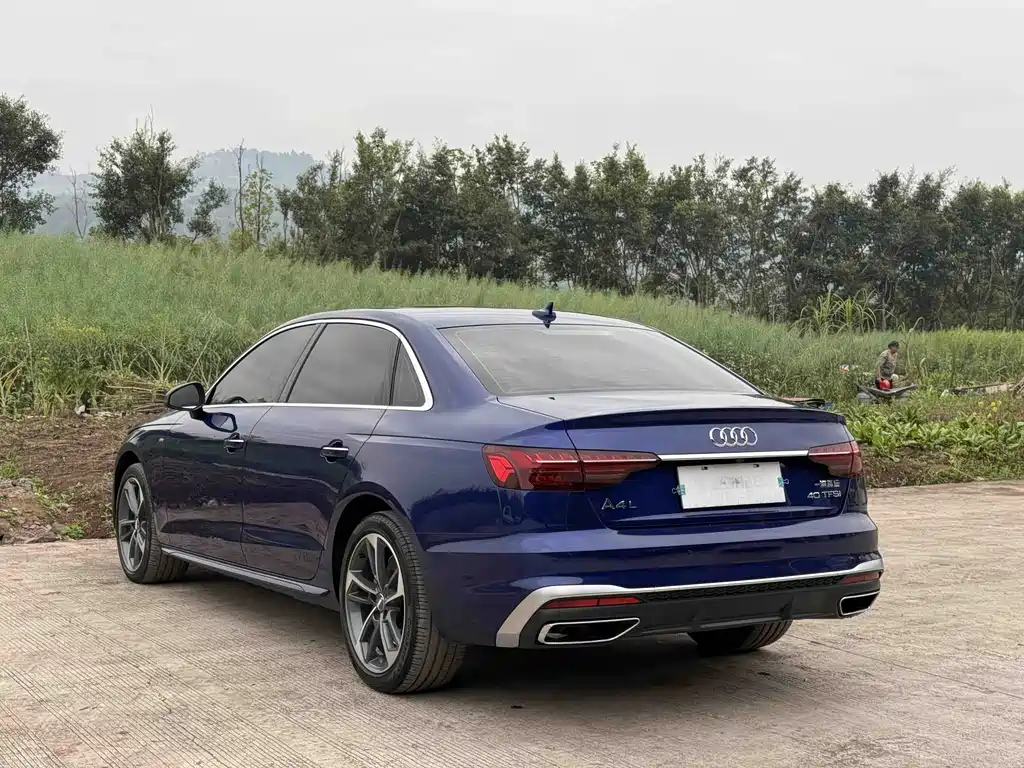 Audi A4L 2020 — фото 21