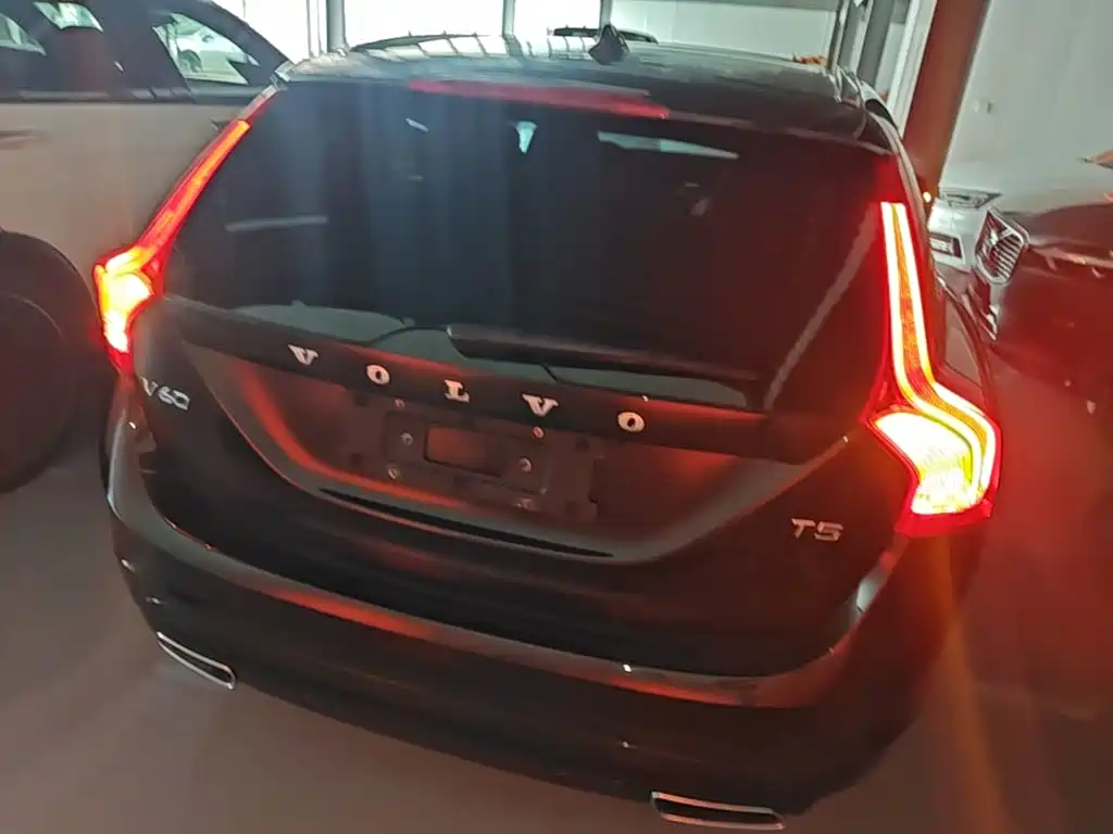 Volvo V60 2017