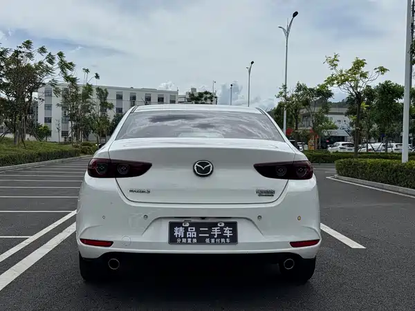 Mazda 3 Axela 2021