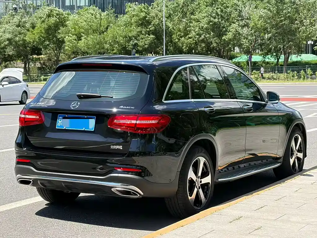 Mercedes-Benz GLC 2018 — фото 17