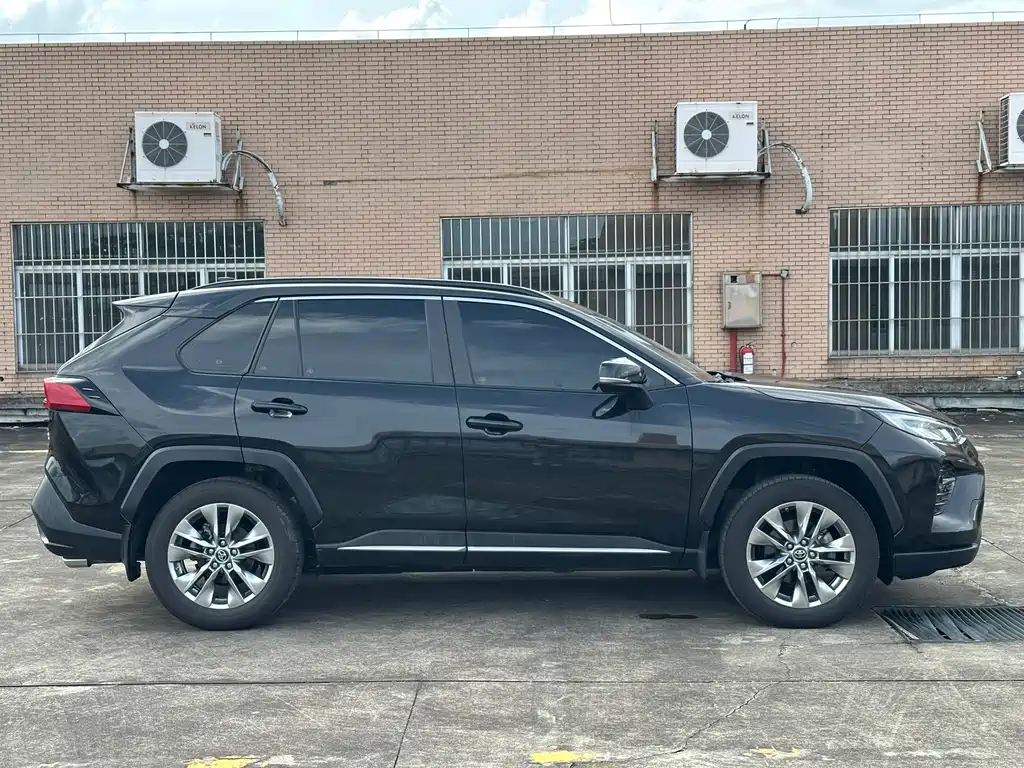 Toyota Wildlander 2023
