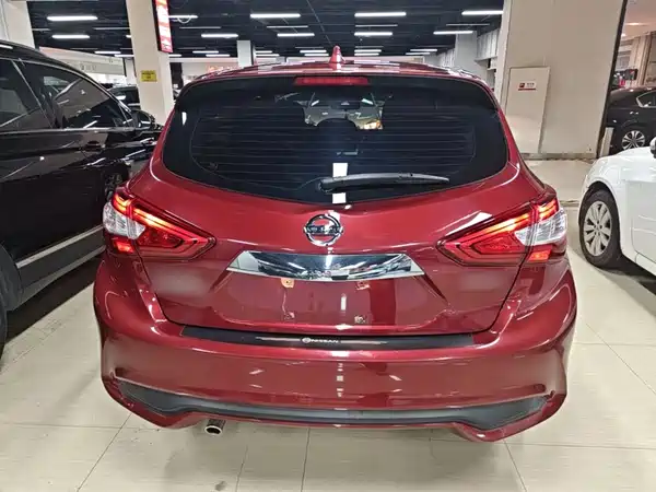 Nissan Tiida 2021