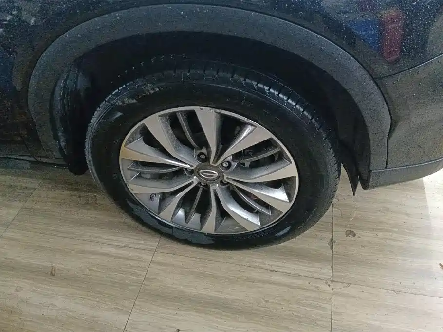 GAC Motor Trumpchi GS8 2017