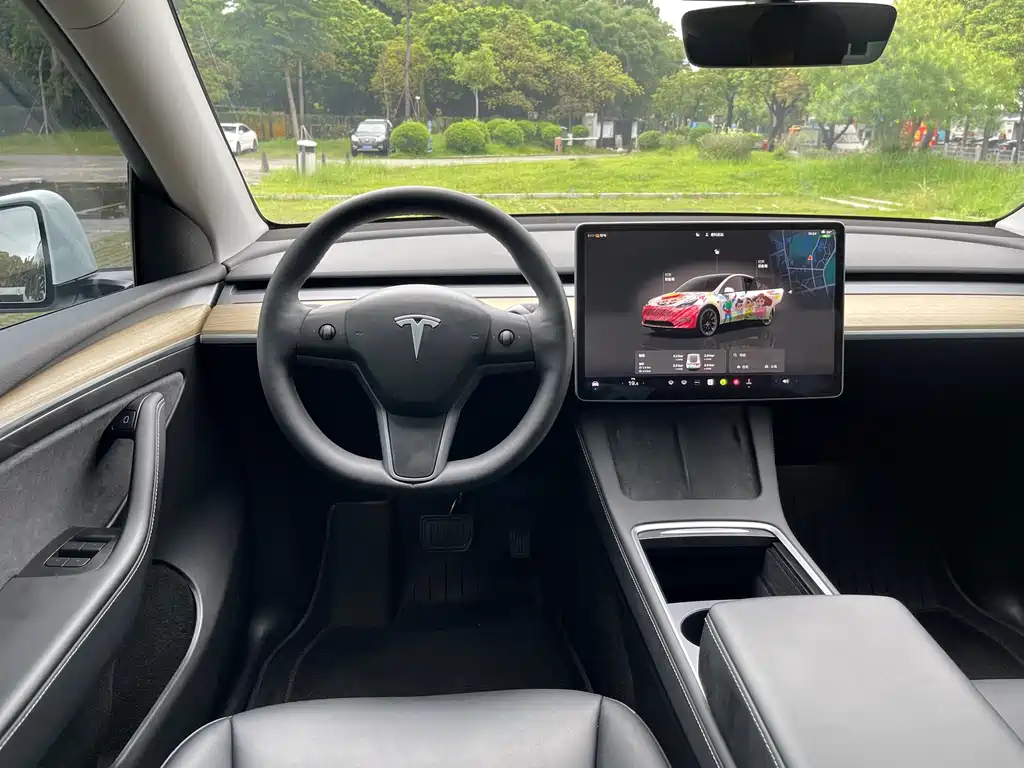 Tesla Model Y 2023 — фото 15