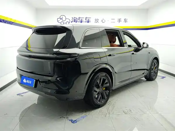 Li Auto L8 2024