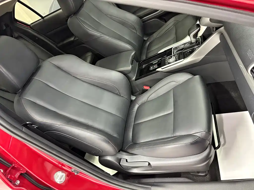 Mitsubishi Eclipse Cross 2019 — фото 19