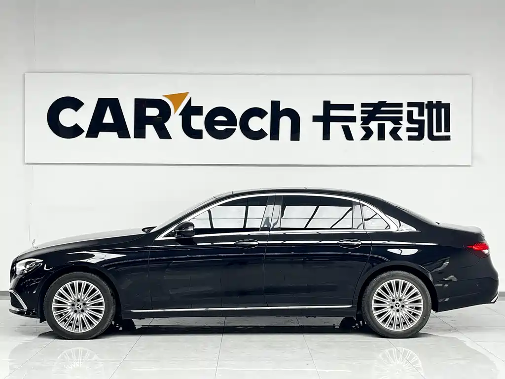 Mercedes-Benz E-Class 2022 — фото 10