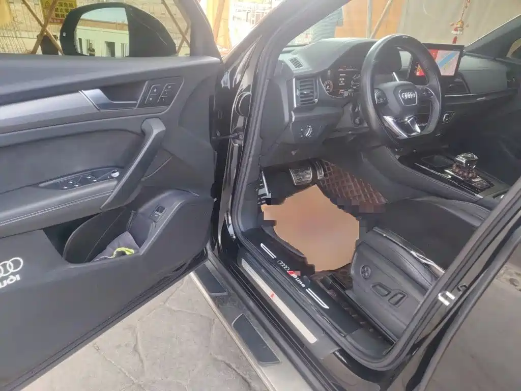 Audi Q5L Sportback 2022 — фото 14