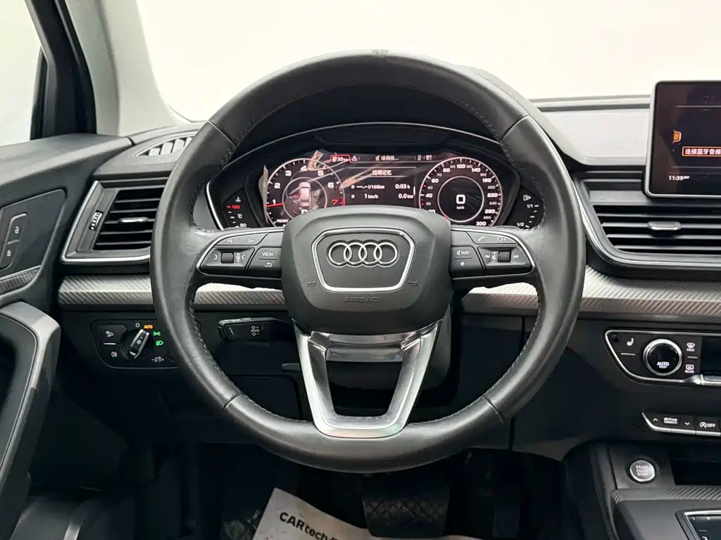 Audi Q5L 2019 — фото 13