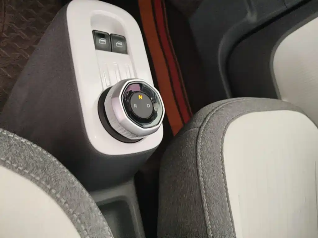 Geely Galaxy Panda 2025 — фото 14