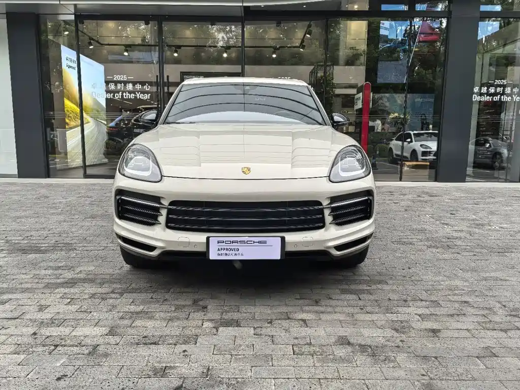 Porsche Cayenne Hybrid 2022 — фото 2