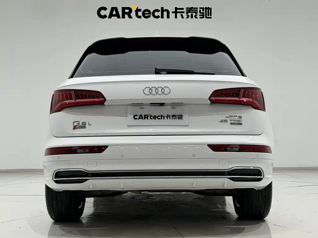 Audi Q5L 2020 — фото 6
