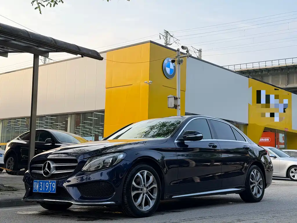 Mercedes-Benz C-Class 2017