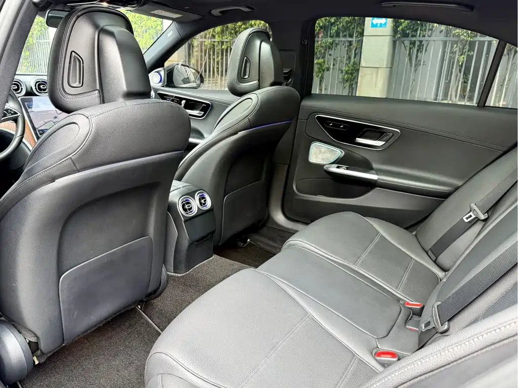 Mercedes-Benz C-Class 2022 — фото 19