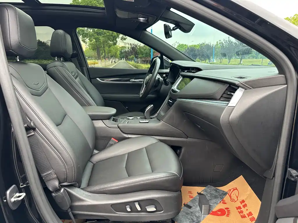 Cadillac XT5 2020 — фото 17