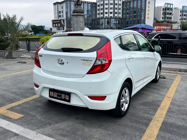 Hyundai Rui Yi 2014