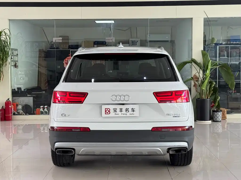 Audi Q7 2019 — фото 15