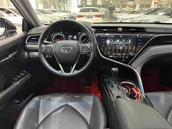Toyota Camry 2020