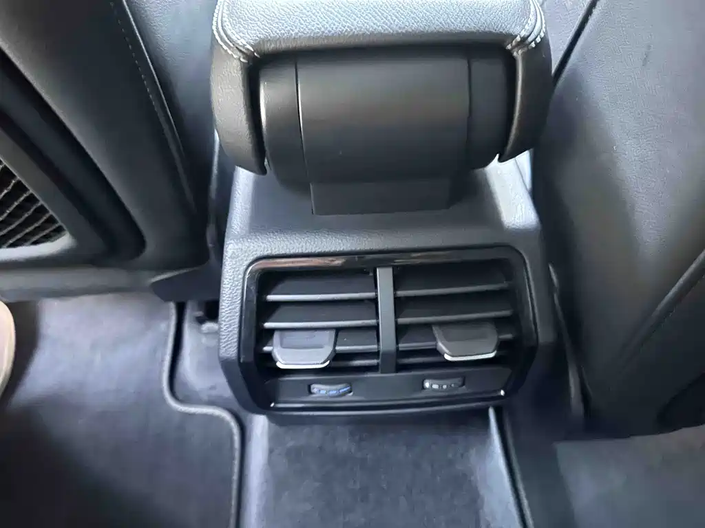 Audi Q3 2023 — фото 16