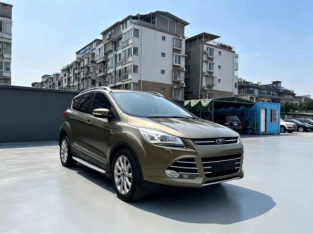 Ford Kuga 2015 — фото 3