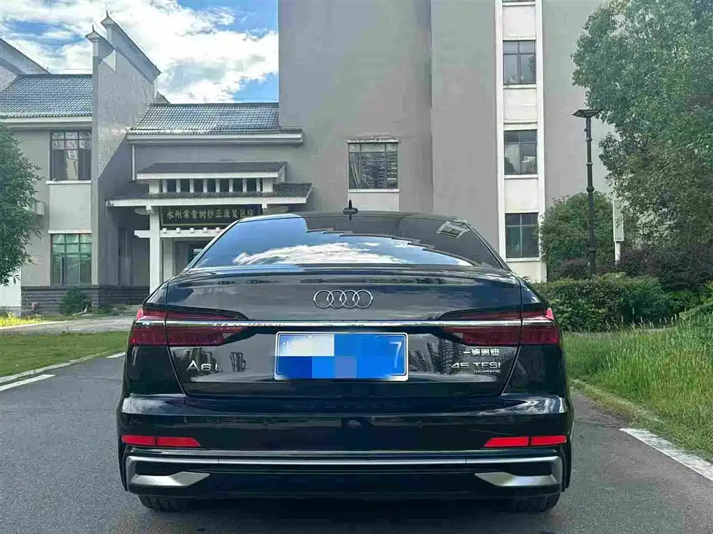 Audi A6L 2024