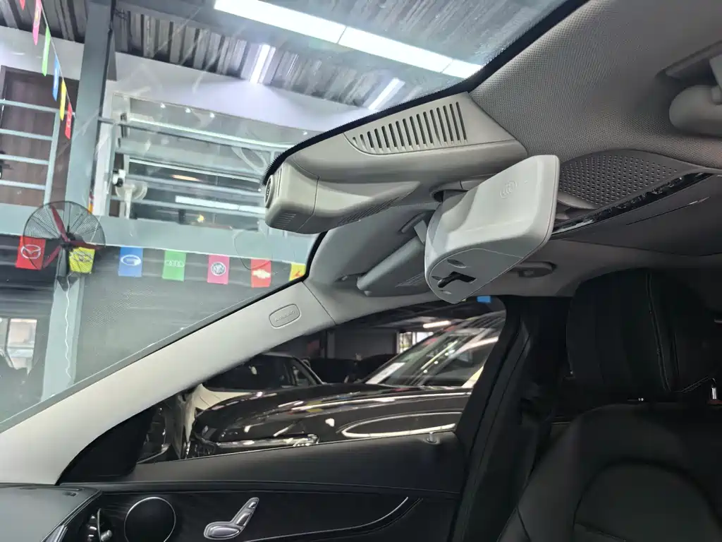 Mercedes-Benz C-Class 2020 — фото 11
