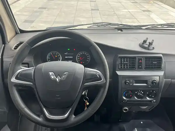 Wuling Rongguang EV 2022