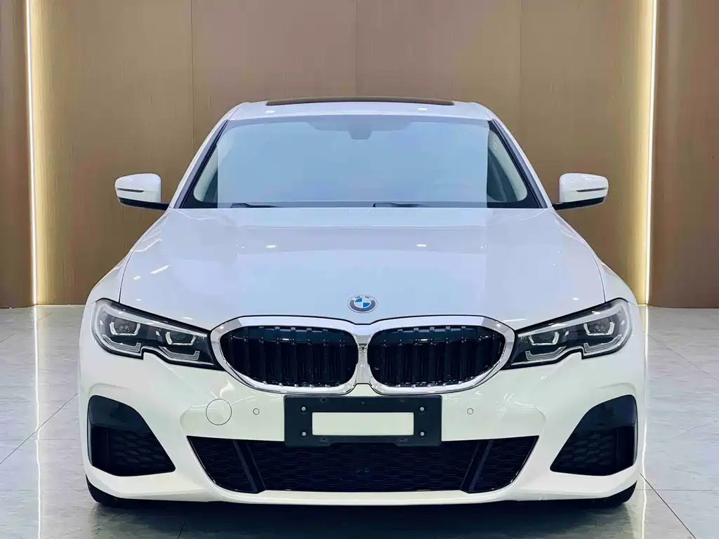 BMW 3 Series 2021