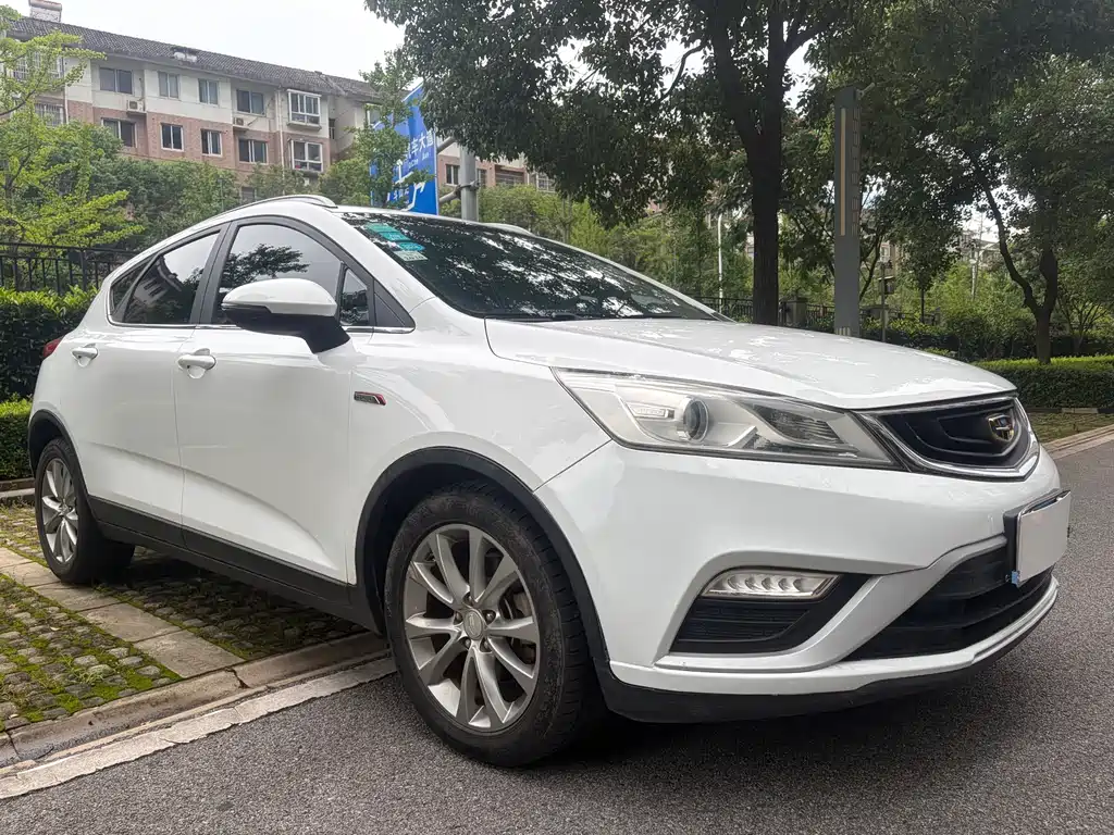 Geely Emgrand GS 2016