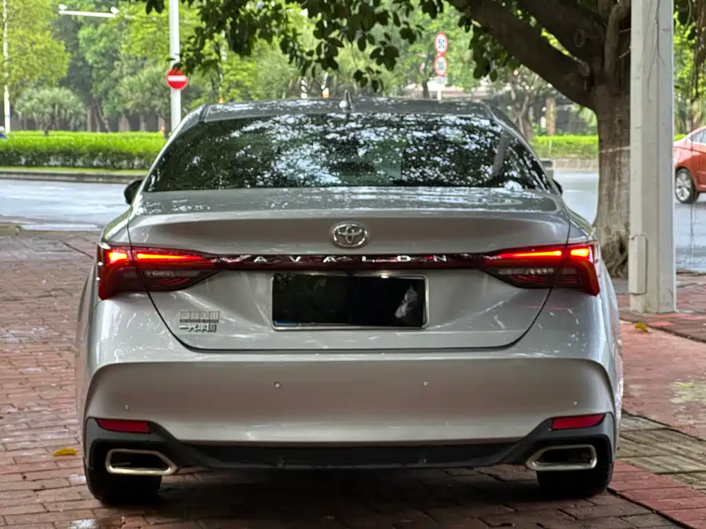 Toyota Avalon 2020