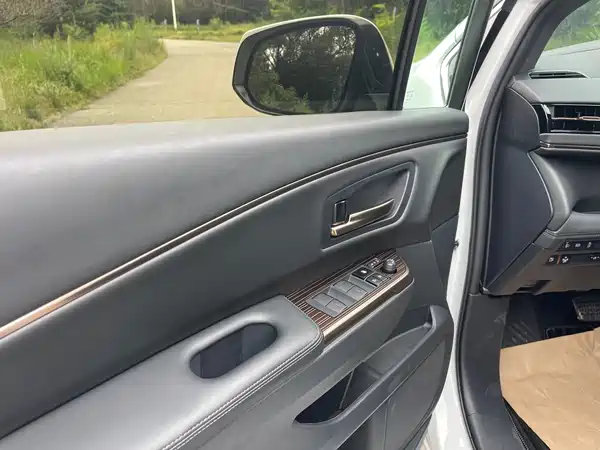 Toyota Granvia 2026