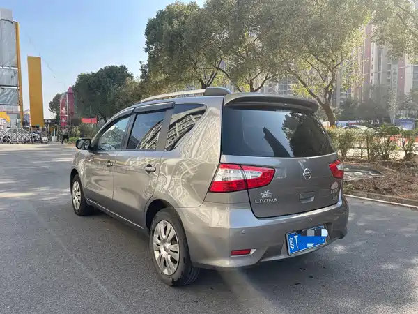 Nissan Livina 2013