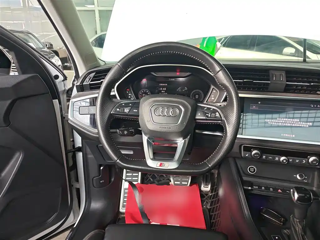 Audi Q3 Sportback 2022 — фото 7