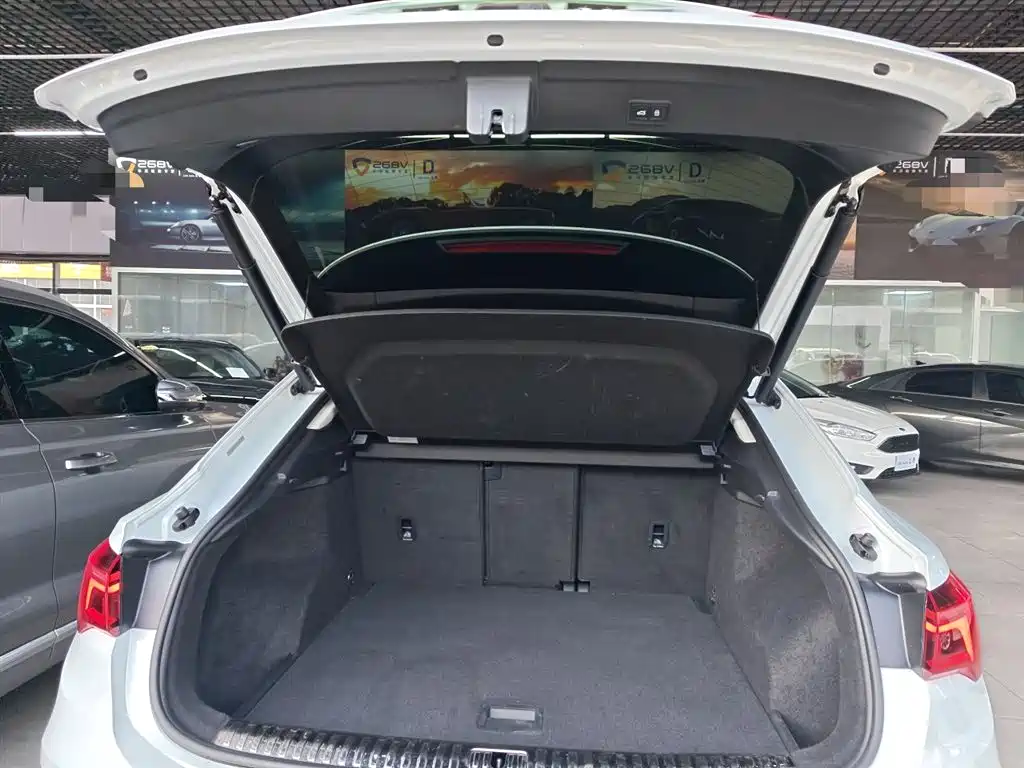 Audi Q3 Sportback 2022 — фото 16