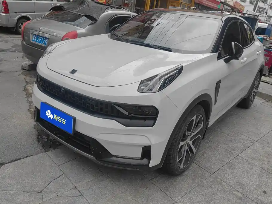 Lynk & Co 05 2022