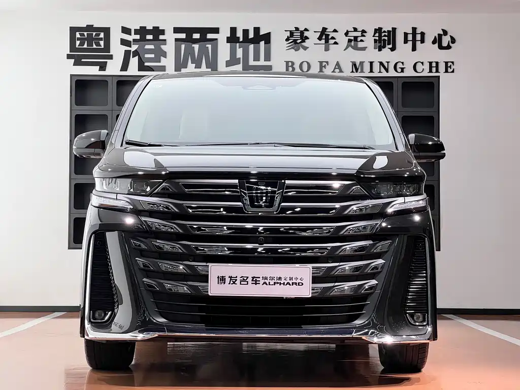 Toyota Vellfire 2025 — фото 2
