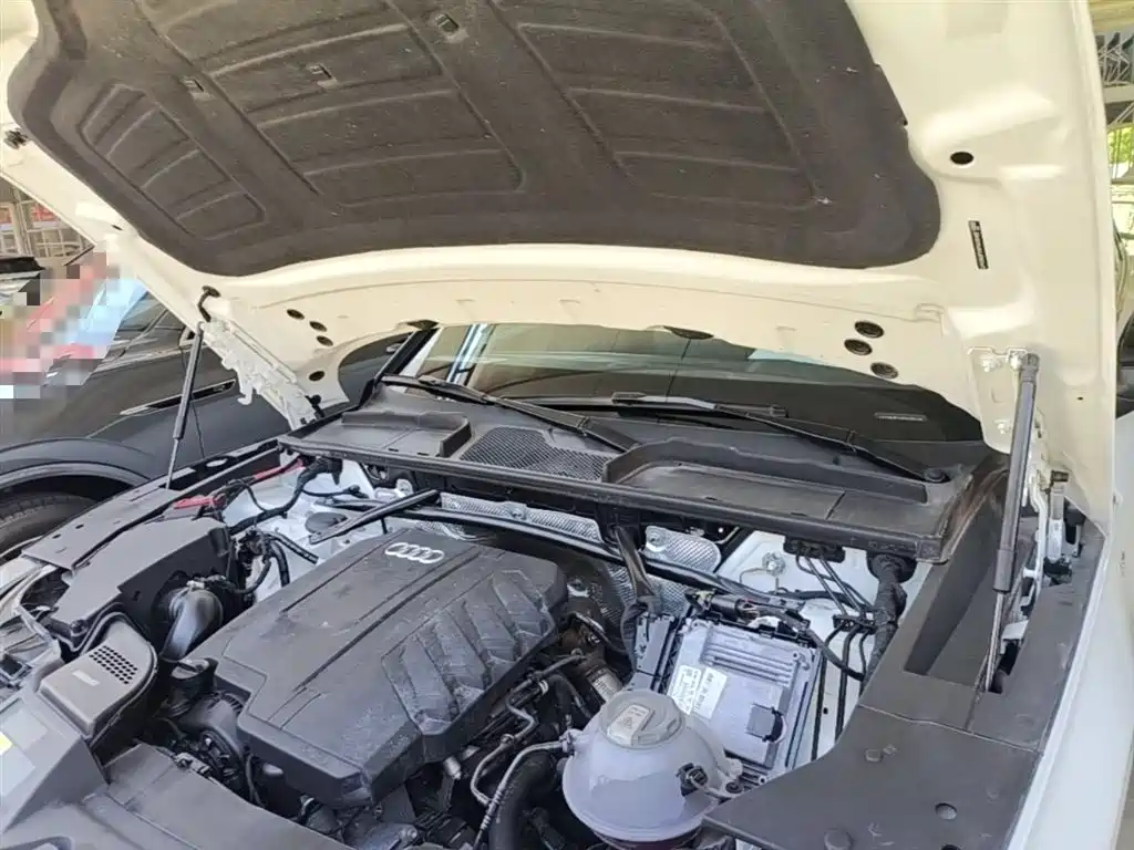 Audi Q5L 2024 — фото 20