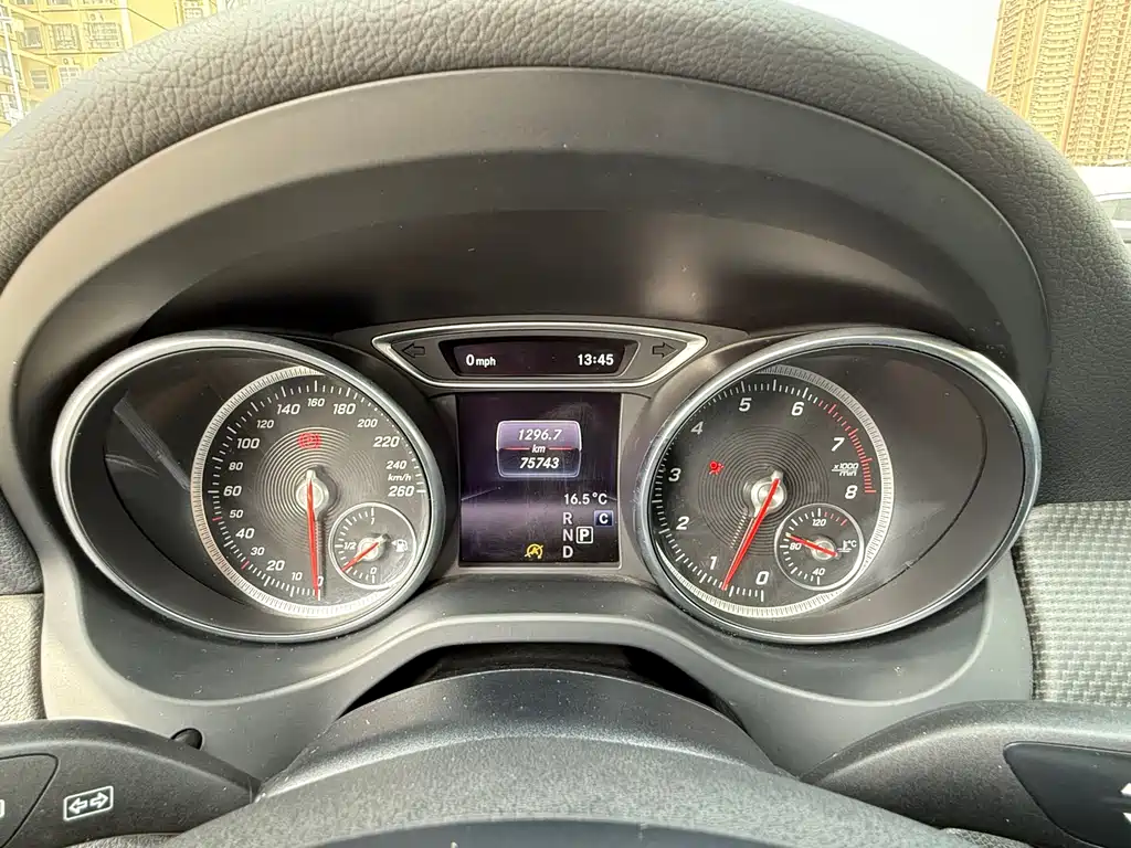 Mercedes-Benz GLA 2018 — фото 12