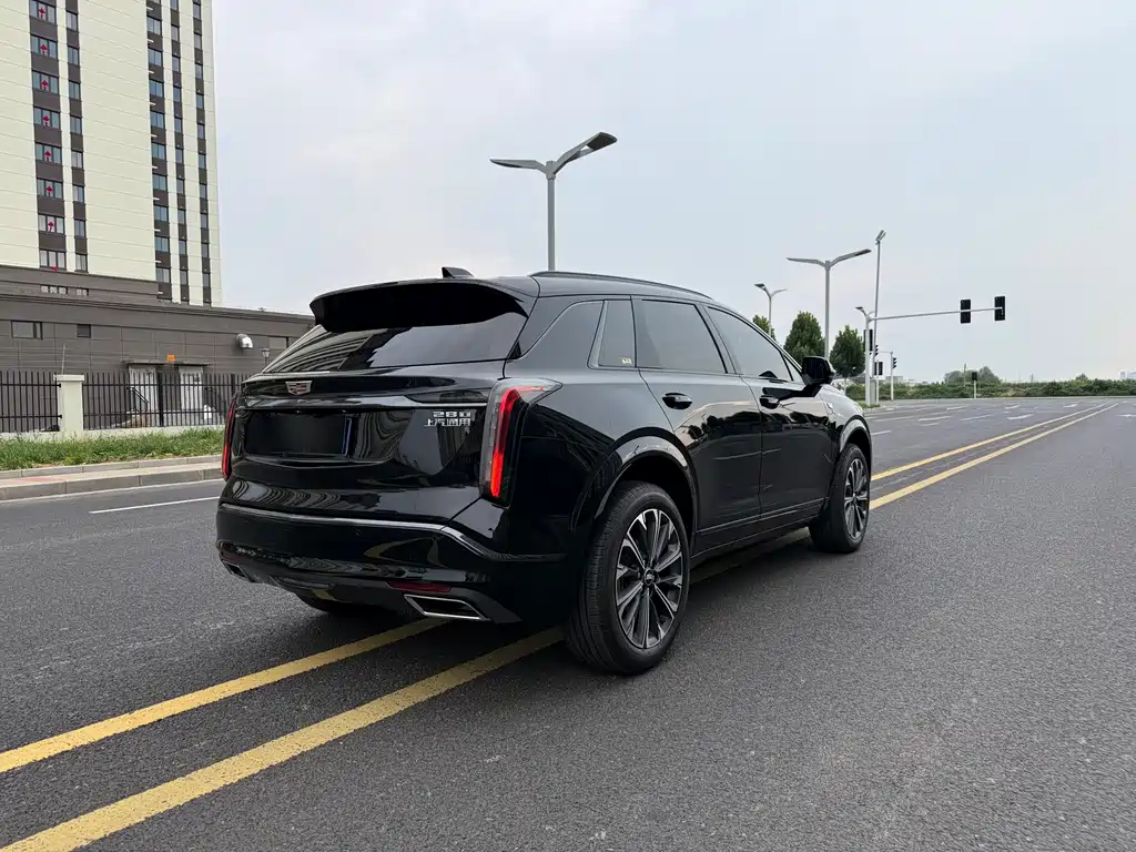 Cadillac XT5 2025 — фото 10
