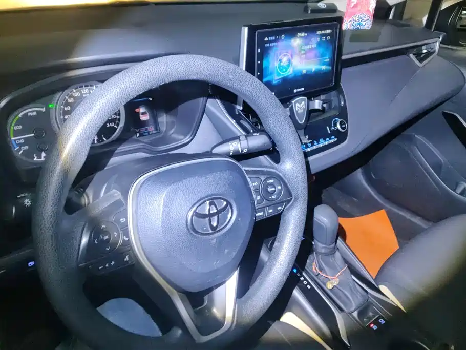 Toyota Corolla 2019 — фото 12