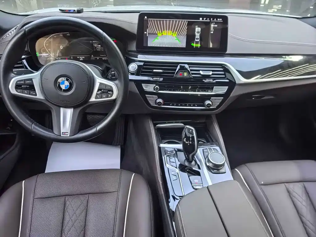 BMW 5 Series New Energy 2021 — фото 9