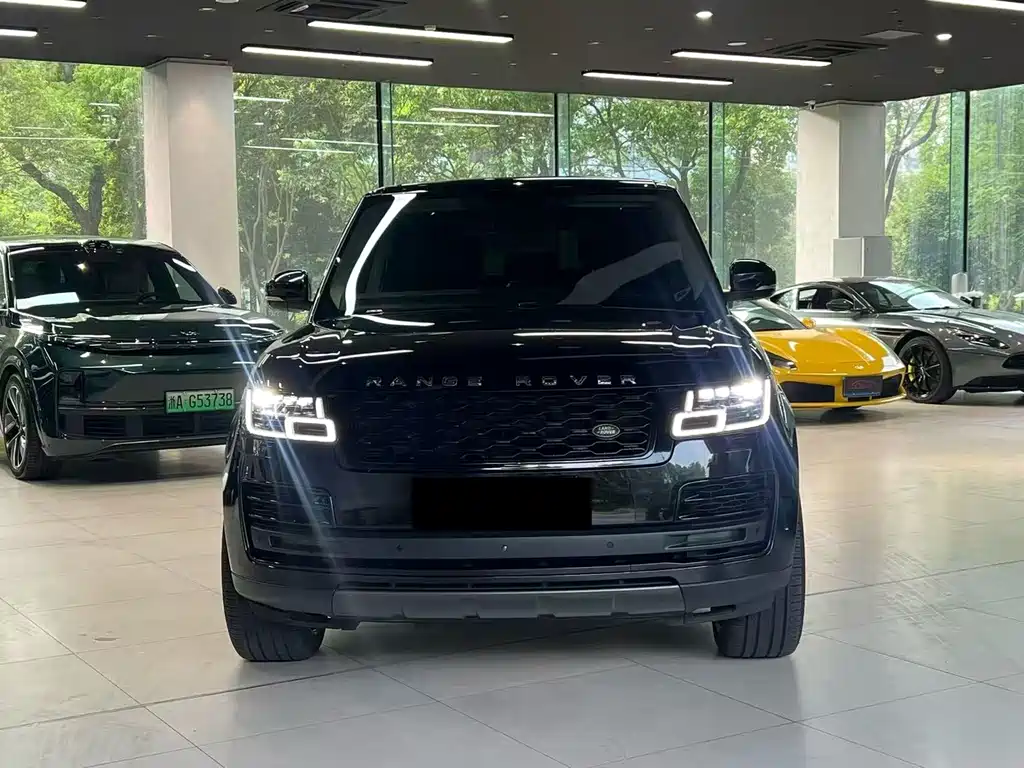 Land Rover Range Rover 2021 — фото 2