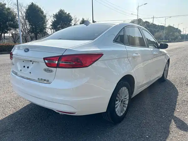 Ford Escort 2017